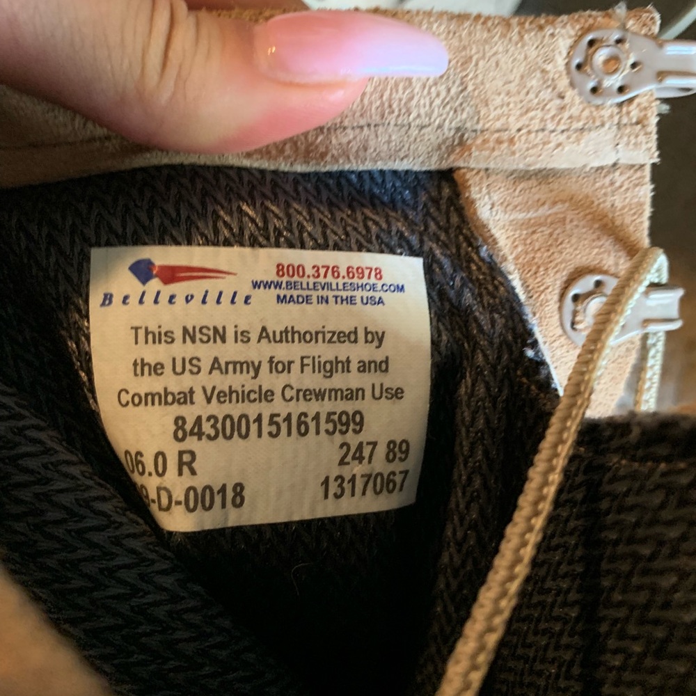 Authentic Military boots - Picture 3 of 4